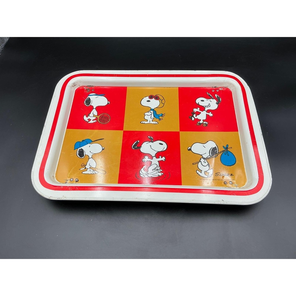 Vintage 06s Peanuts Snoopy Metal Folding TV Lap Tray Table Red Yellow Cartoon